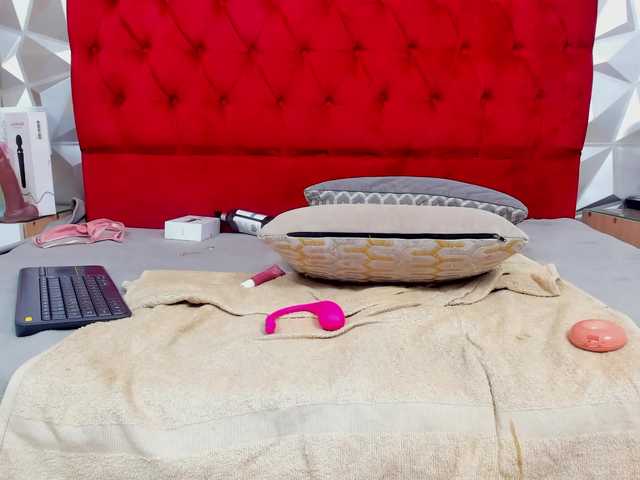 steacy-19's BongaCams show and profile