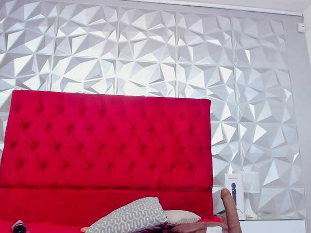 steacy-19's BongaCams show and profile