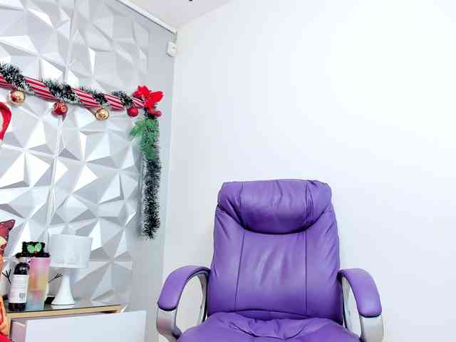 striptease chat room Steacy-19