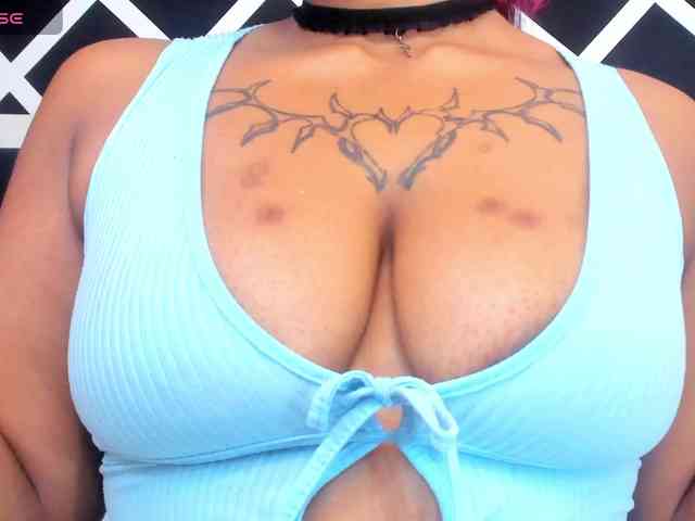 Sara-Graham webcam