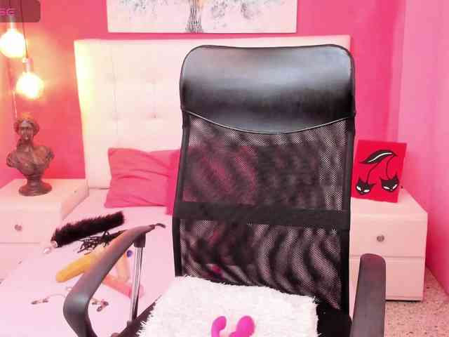 Sara-Graham webcam