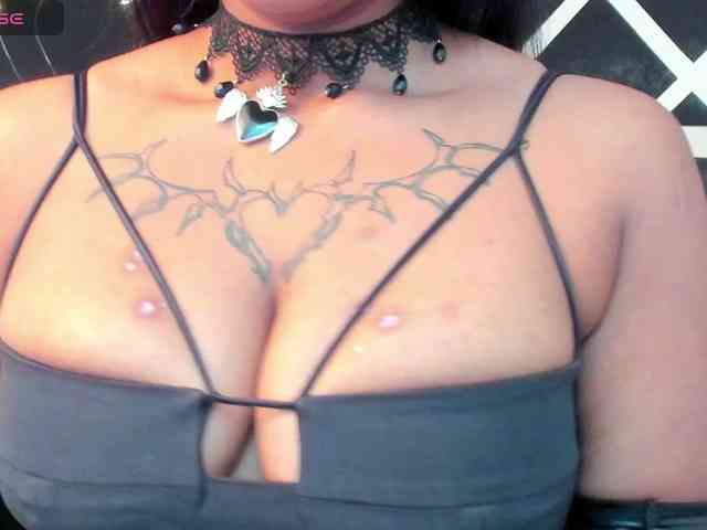 Sara-Graham webcam