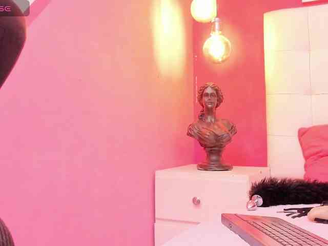 Sara-Graham webcam
