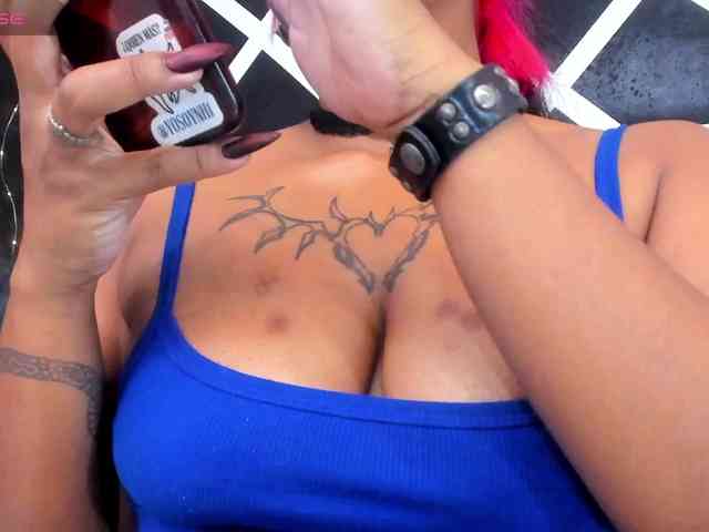 Sara-Graham webcam