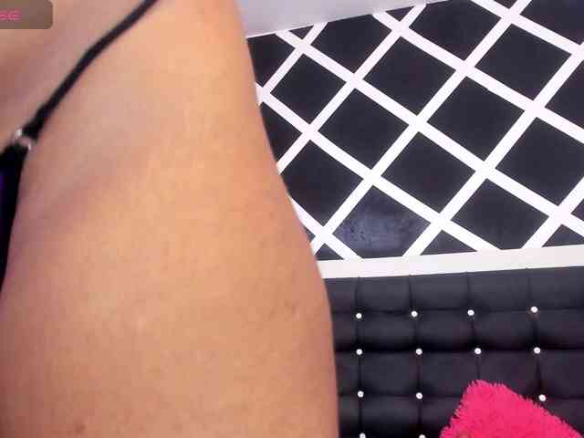 Sara-Graham webcam