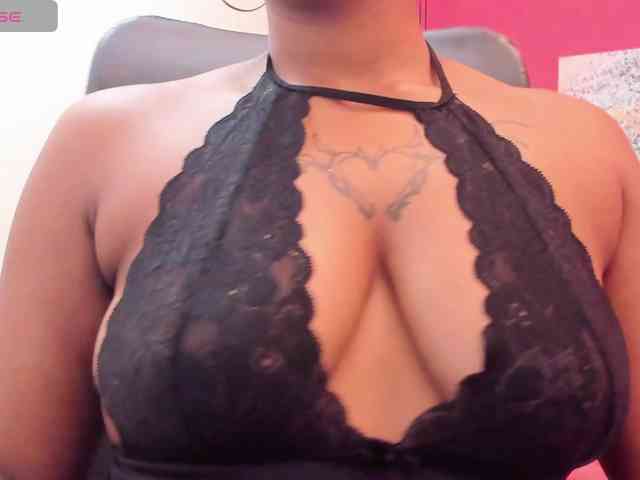 Sara-Graham webcam
