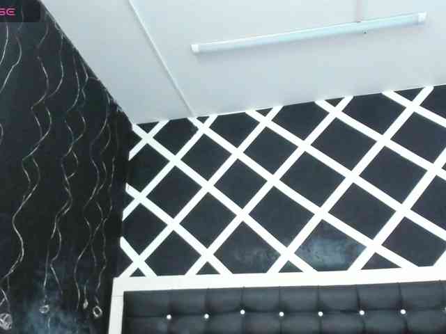 Sara-Graham webcam