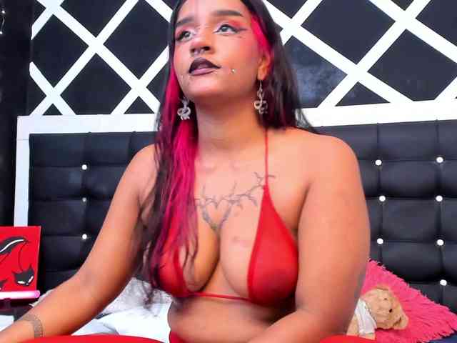 Sara-Graham webcam