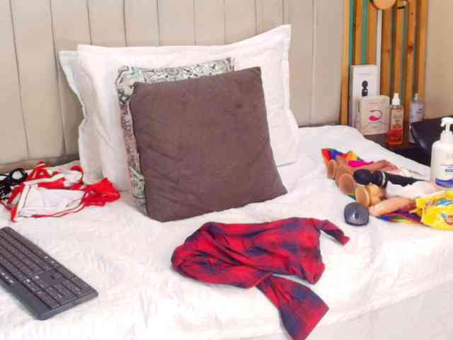 NatashaJurado webcam