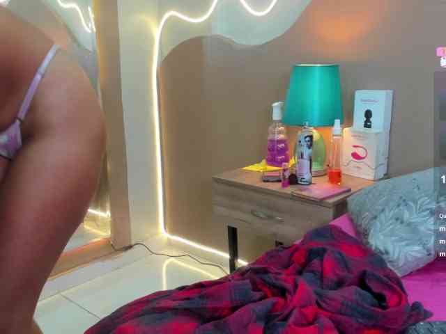 NatashaJurado webcam