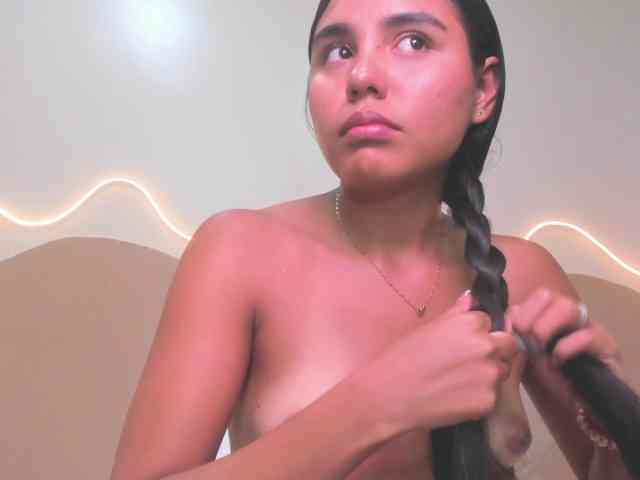 NatashaJurado webcam