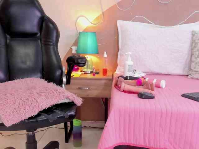 NatashaJurado NatashaJurado