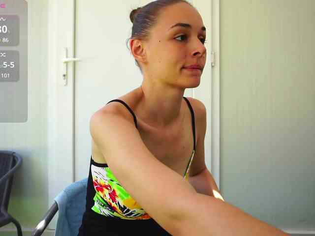 Miss-Bia webcam