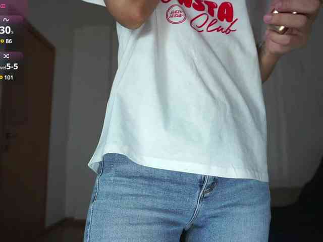 Miss-Bia webcam