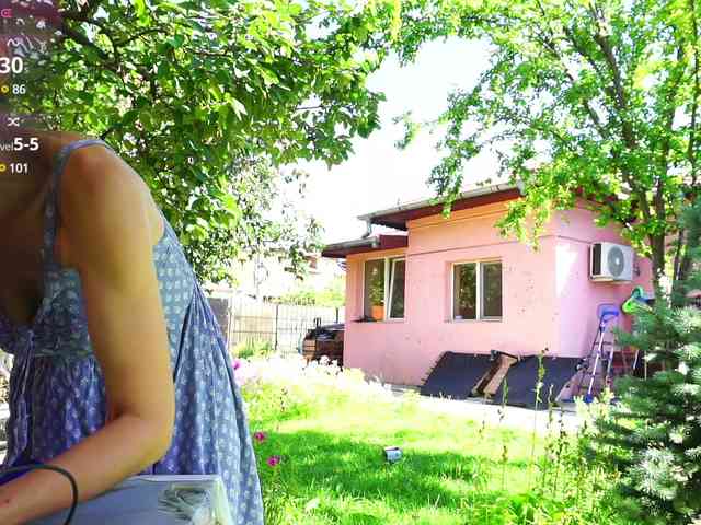 Miss-Bia webcam