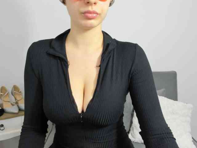 CarliSecret Live Webcam on BongaCams