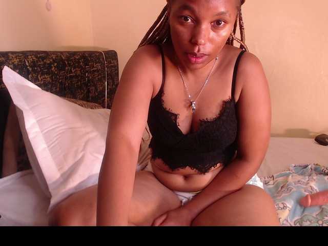 missthigh webcam bongacams model stream image