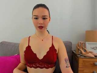 AvaPretty Porn Show