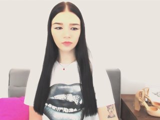 AvaPretty Porn Show
