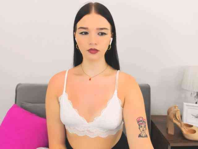 AvaPretty webcam