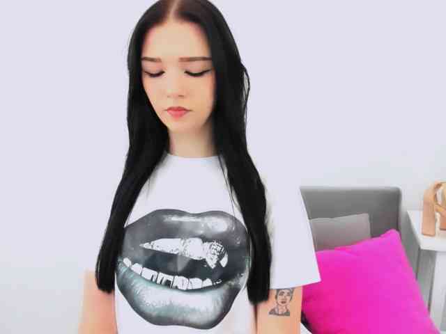 AvaPretty webcam