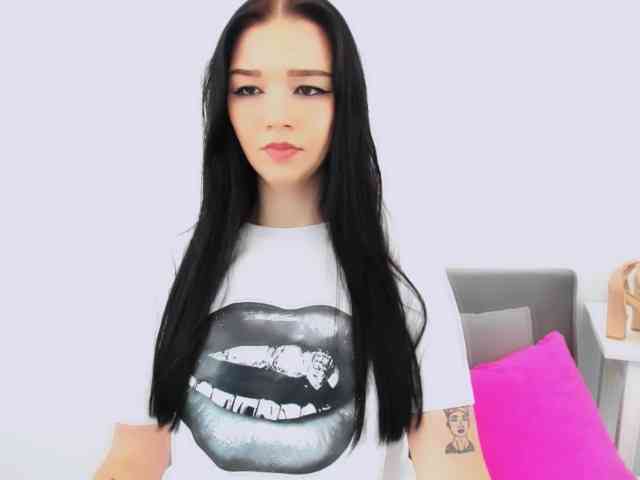 AvaPretty webcam