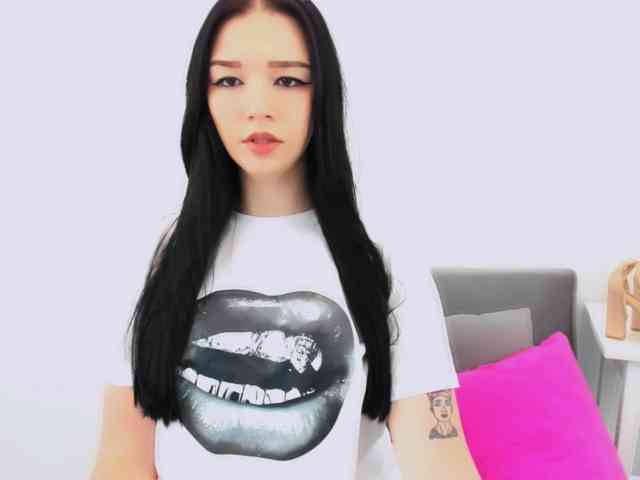 AvaPretty webcam