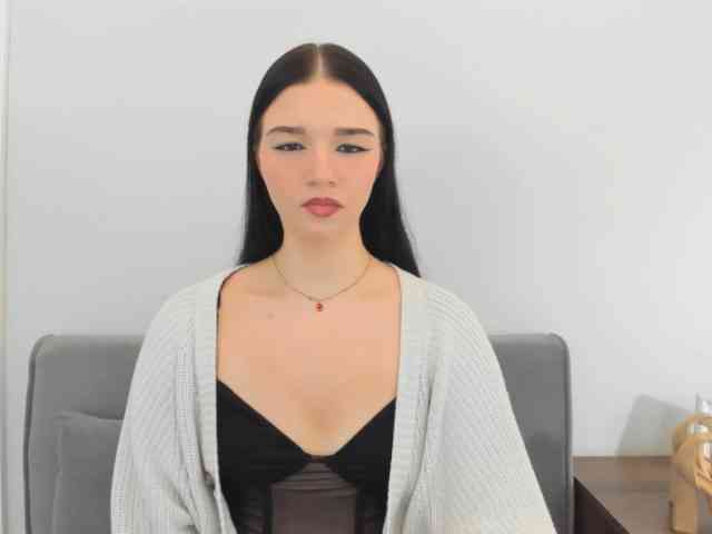 AvaPretty webcam