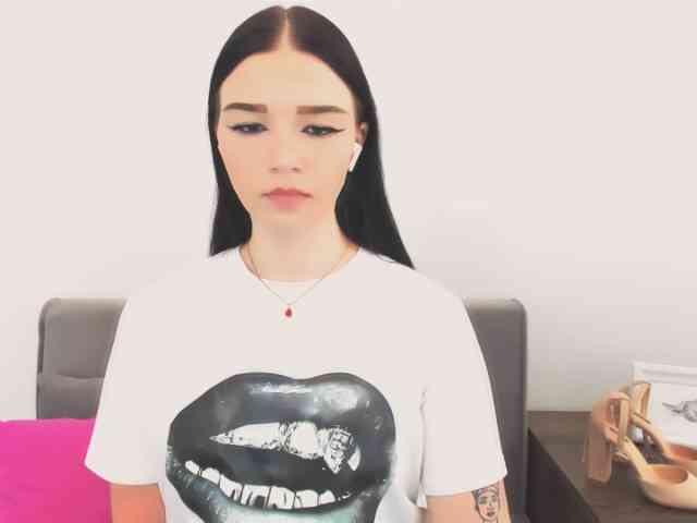 AvaPretty webcam