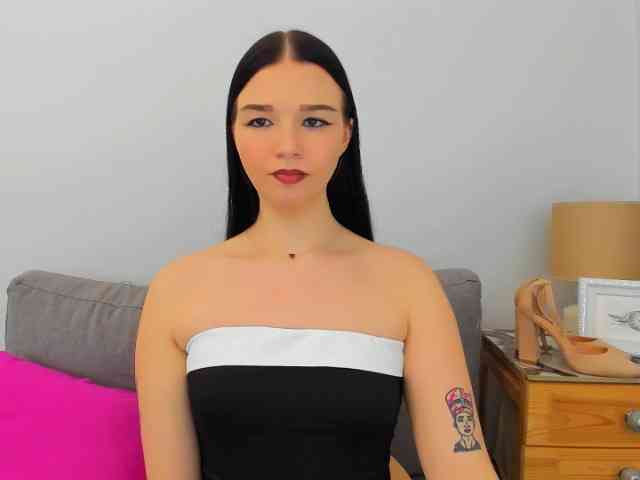 AvaPretty webcam