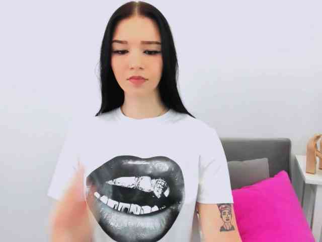 AvaPretty webcam