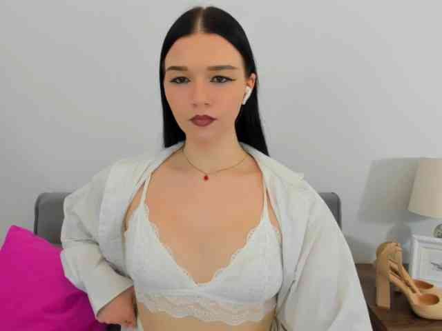 AvaPretty webcam