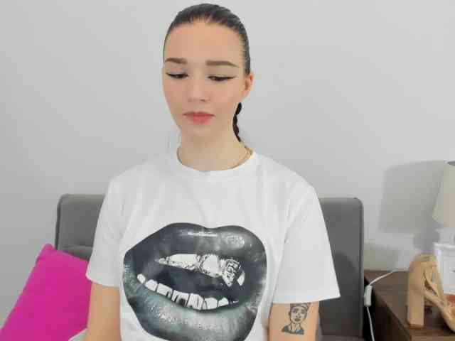 AvaPretty webcam