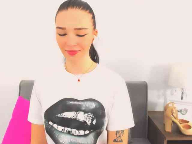 AvaPretty webcam