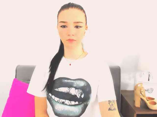 AvaPretty webcam