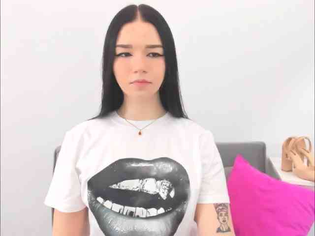 AvaPretty webcam
