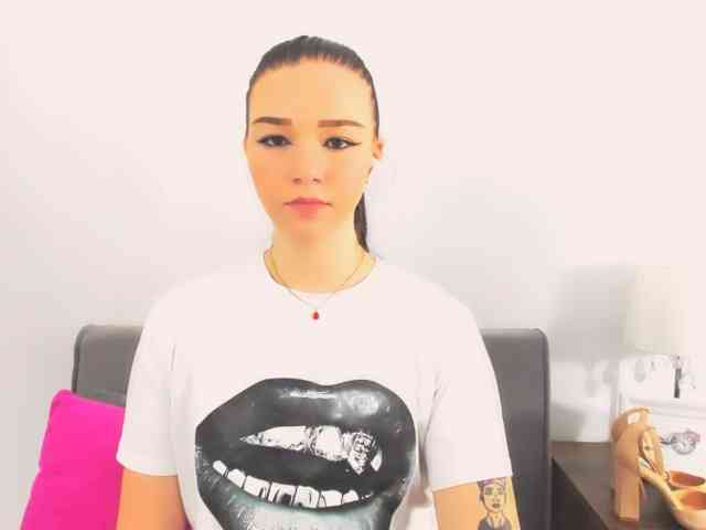 AvaPretty webcam