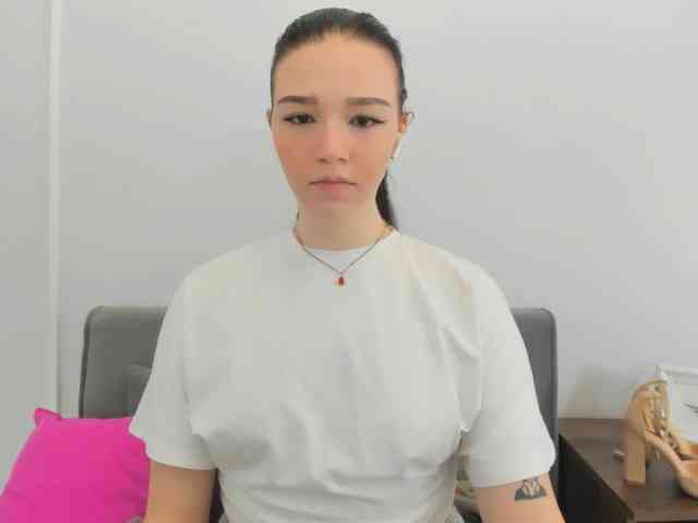 AvaPretty webcam