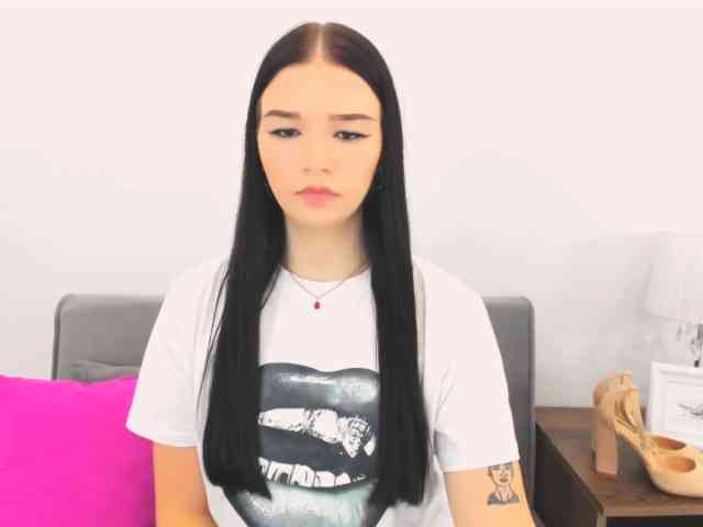 AvaPretty webcam