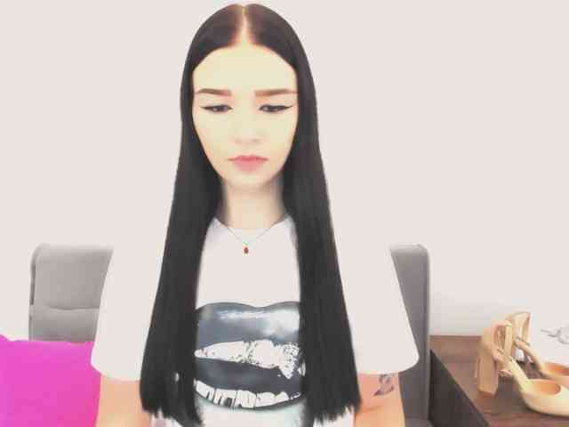 AvaPretty Live Webcam on BongaCams