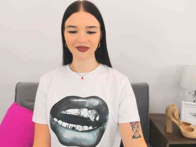 AvaPretty webcam