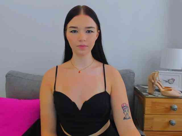 AvaPretty webcam
