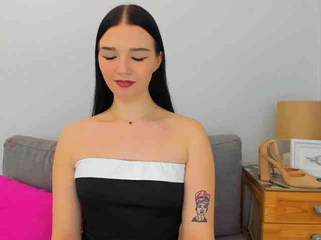 AvaPretty Live Webcam on BongaCams