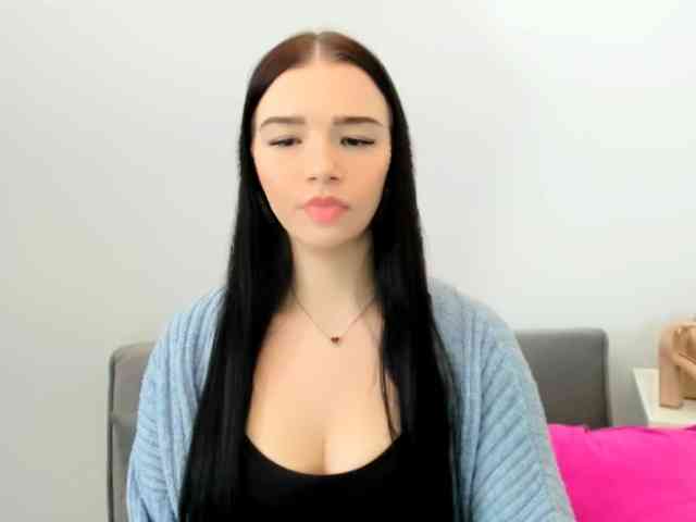 AvaPretty Live Webcam on BongaCams