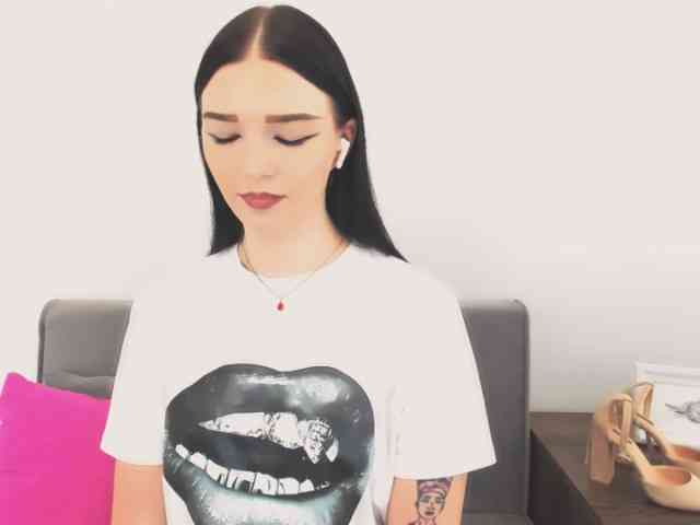 AvaPretty webcam