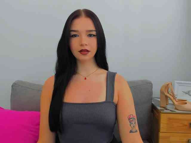 AvaPretty webcam