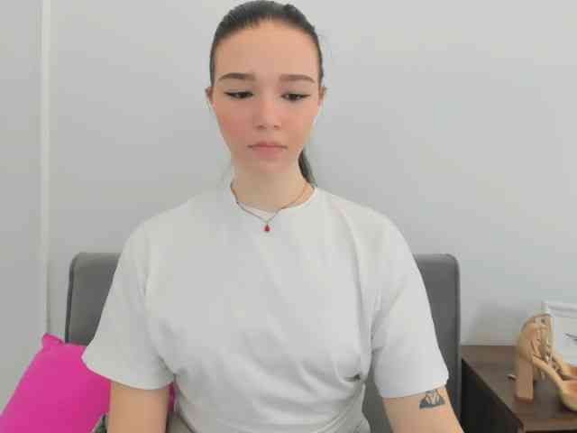 AvaPretty webcam