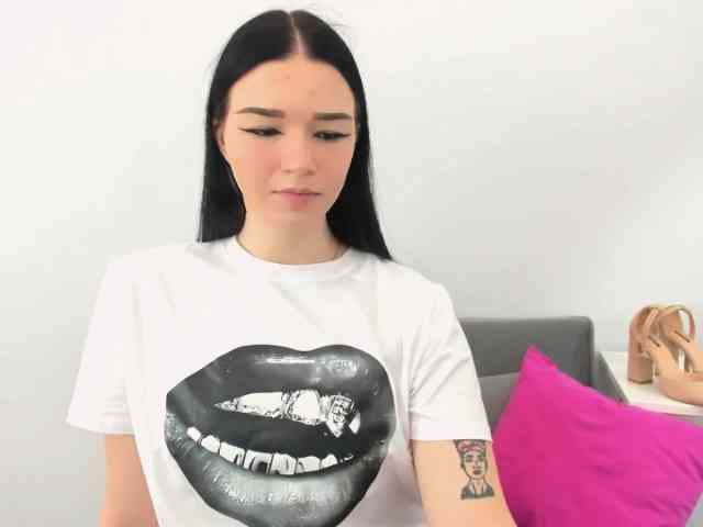 AvaPretty webcam