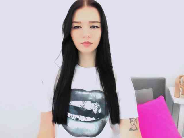 AvaPretty webcam