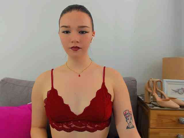AvaPretty webcam